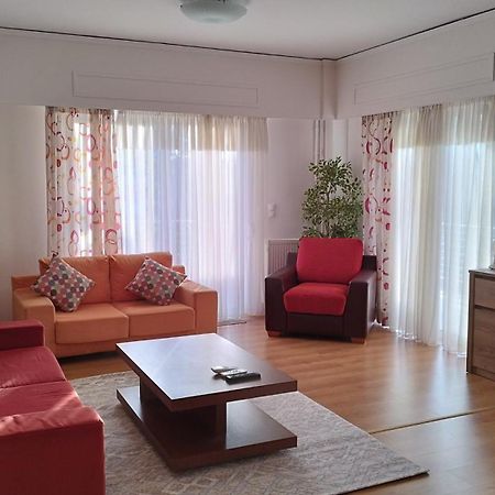 Spacious Flat Ideal For Families Athene Buitenkant foto